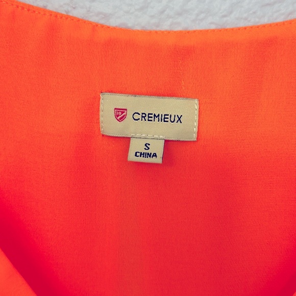 Apricot sleeveless blouse - Picture 6 of 7